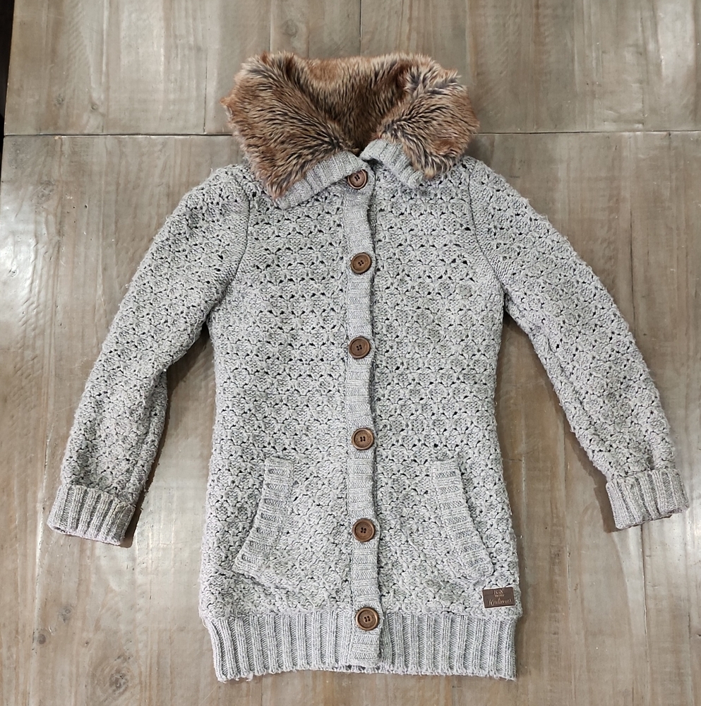 Bershka Women's Gray Cardigan with Faux Fur Collar #D0098